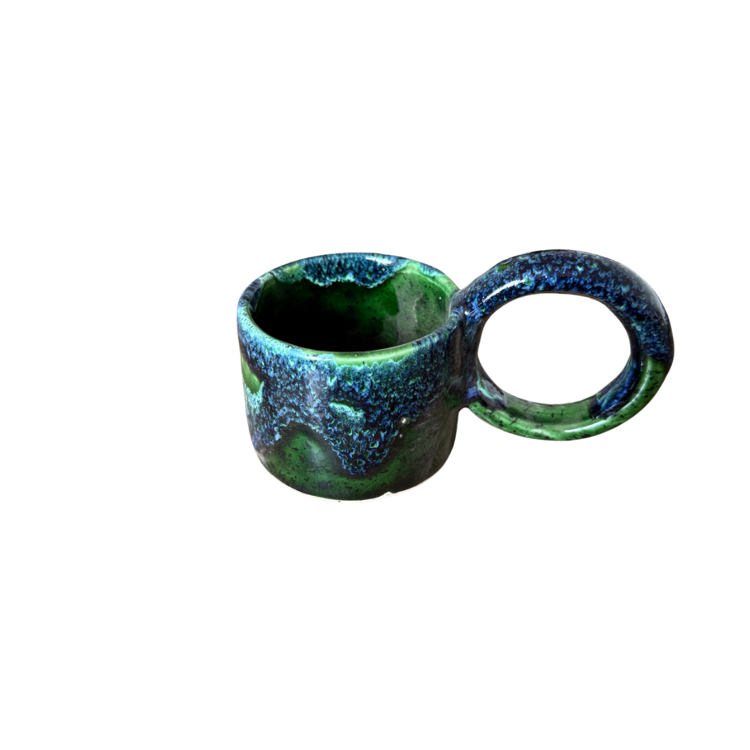 Tasse artisanale en céramique émaillée
