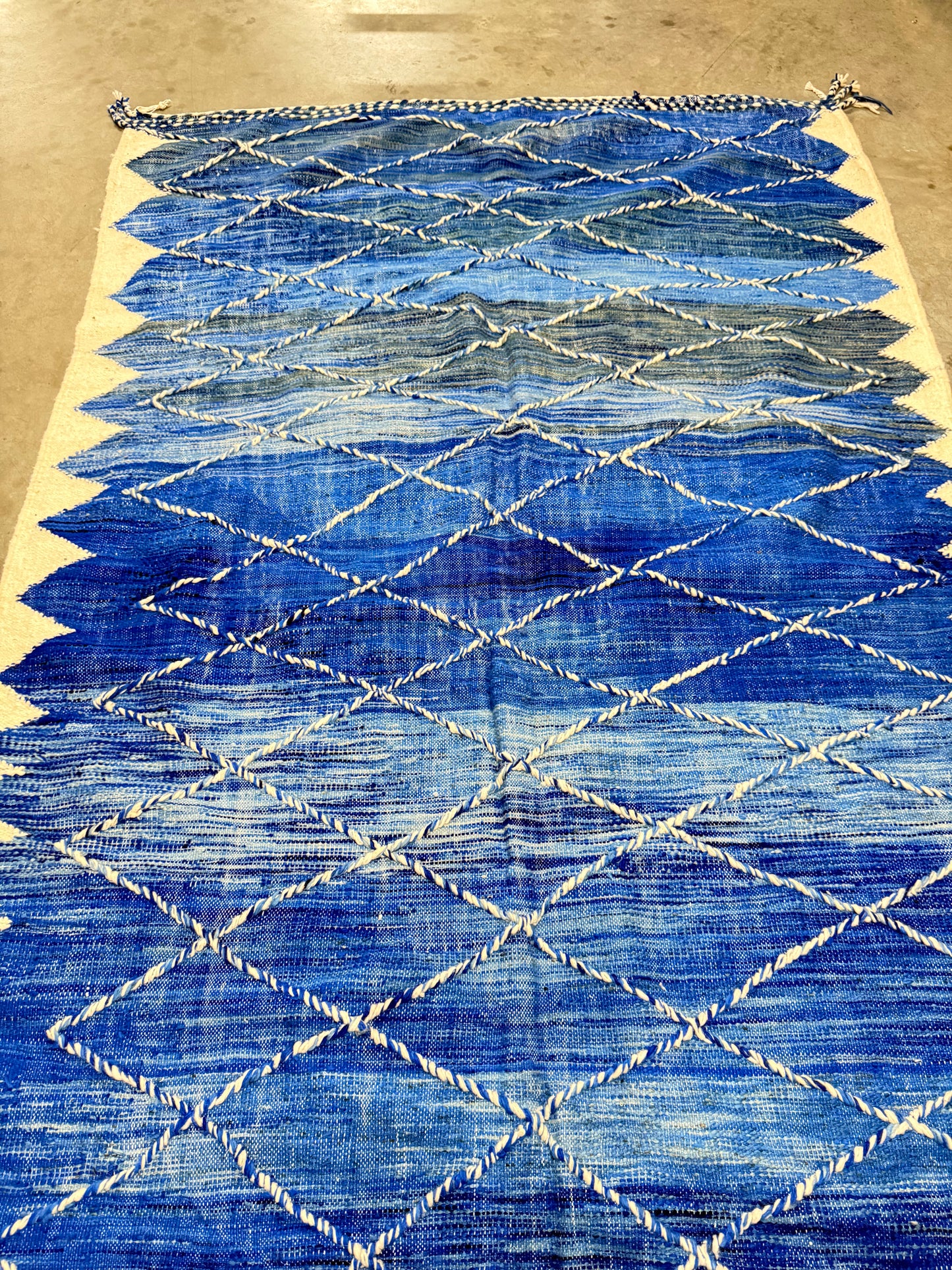 Tapis Zanafi nuances de bleu
