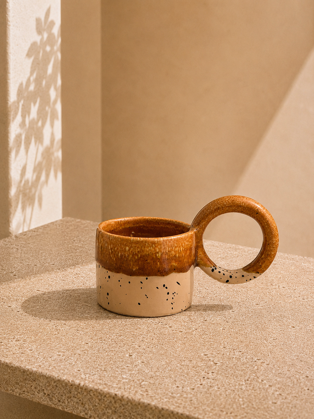 Tasse en céramique émaillée anse XL