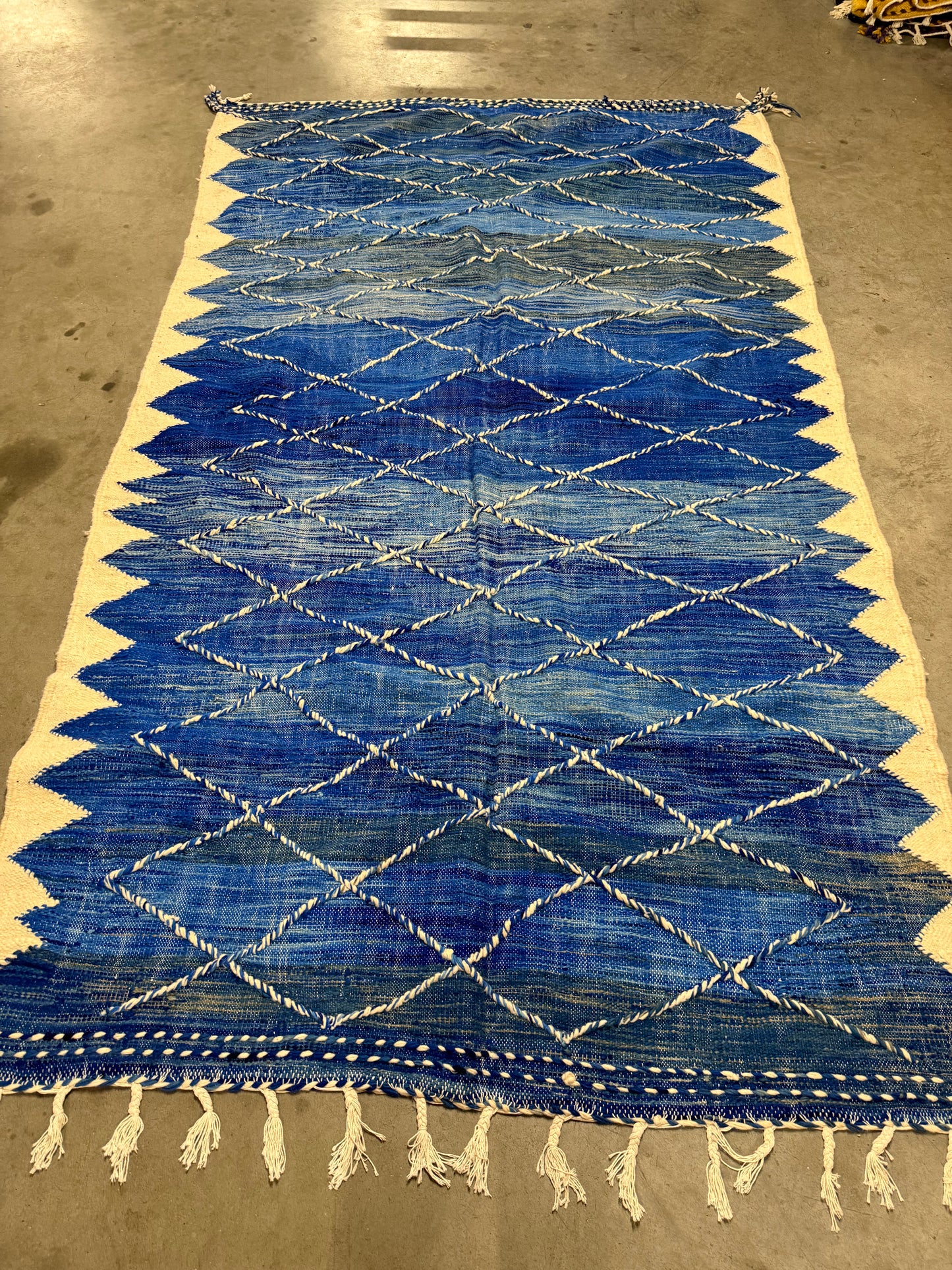 Tapis Zanafi nuances de bleu