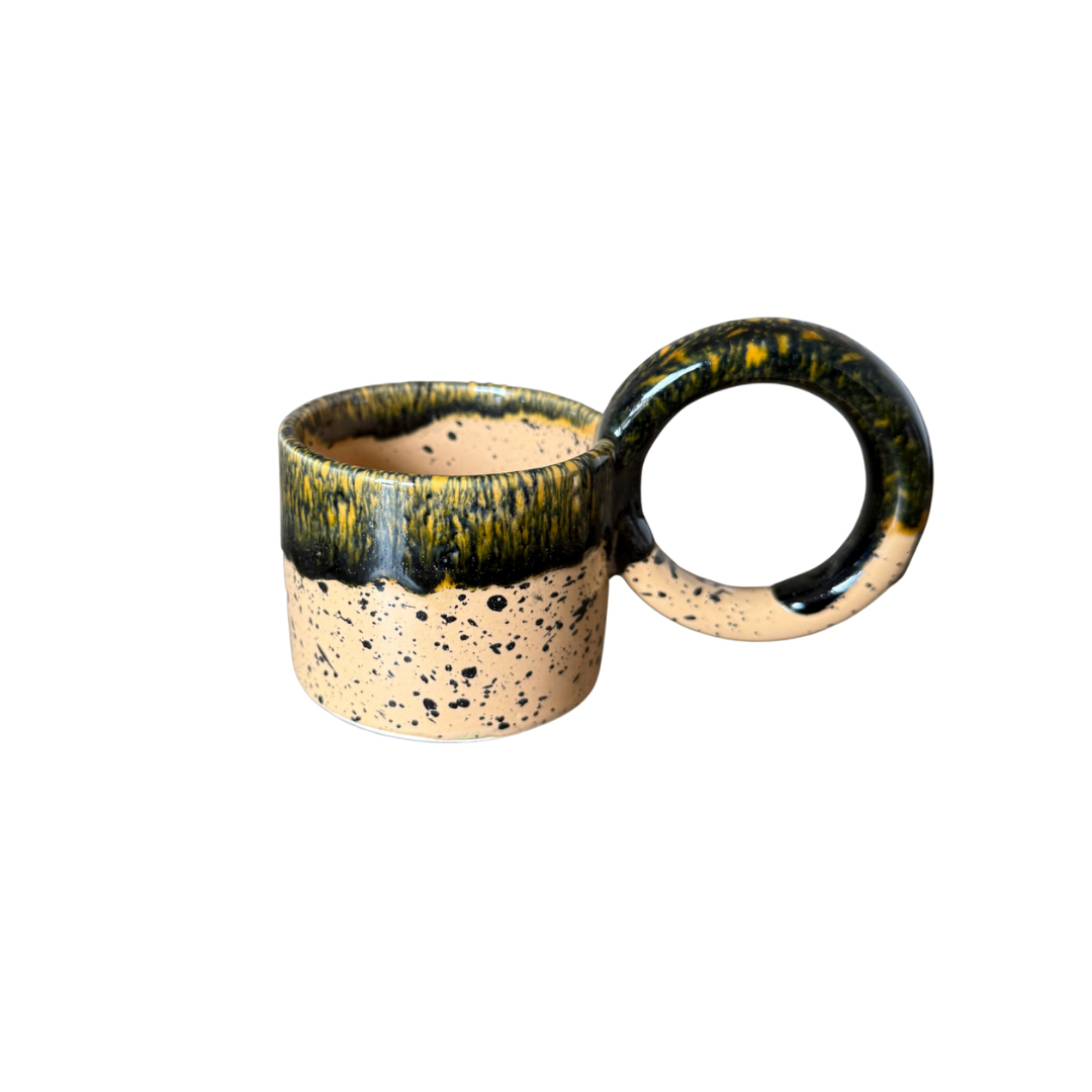 Tasse artisanale en céramique émaillée