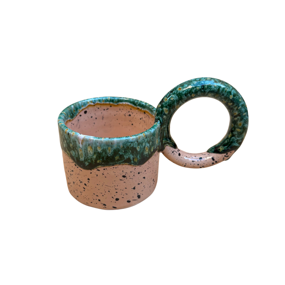 Tasse artisanale en céramique émaillée anse XL