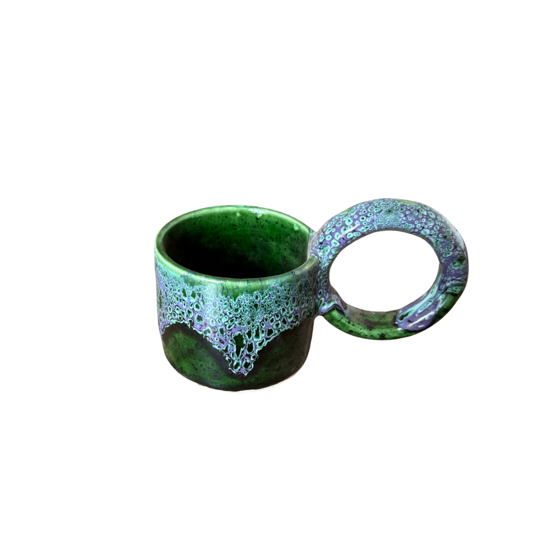 Tasse artisanale en céramique émaillée