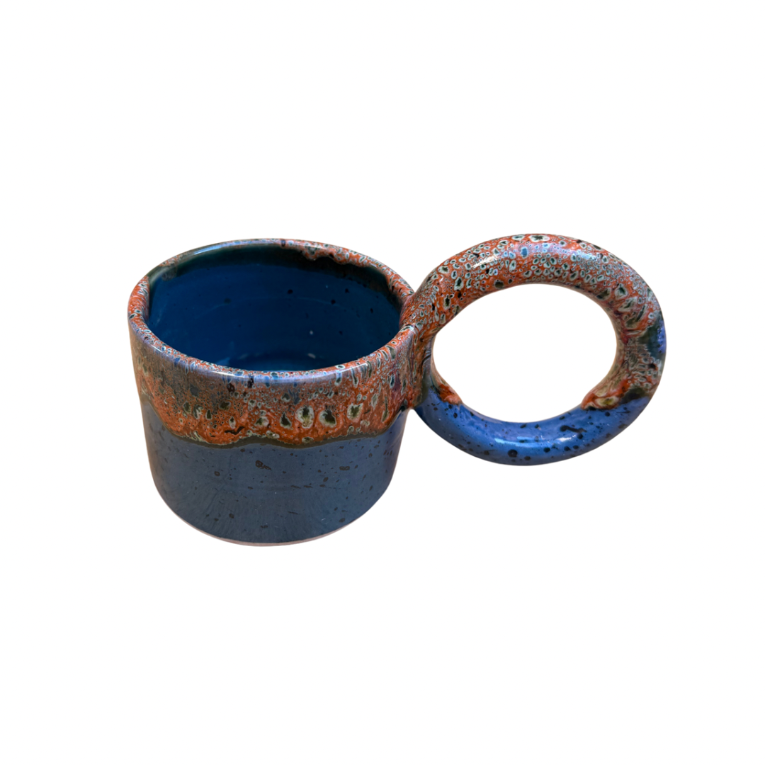 Tasse artisanale en céramique émaillée anse XL