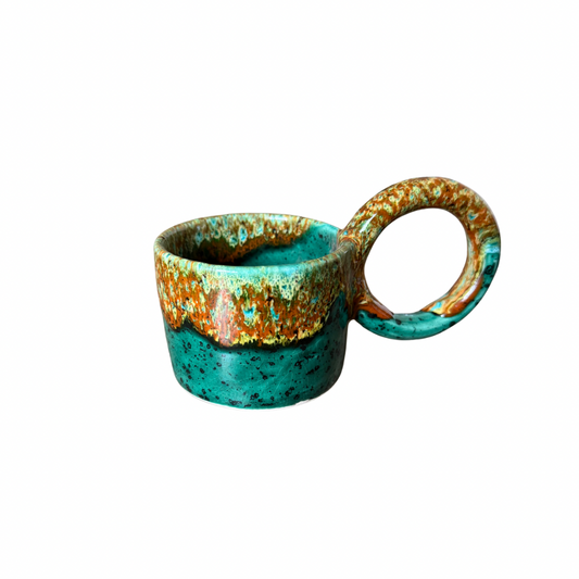 Tasse artisanale en céramique émaillée