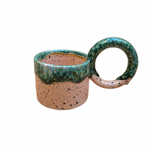 Tasse artisanale en céramique émaillée anse XL