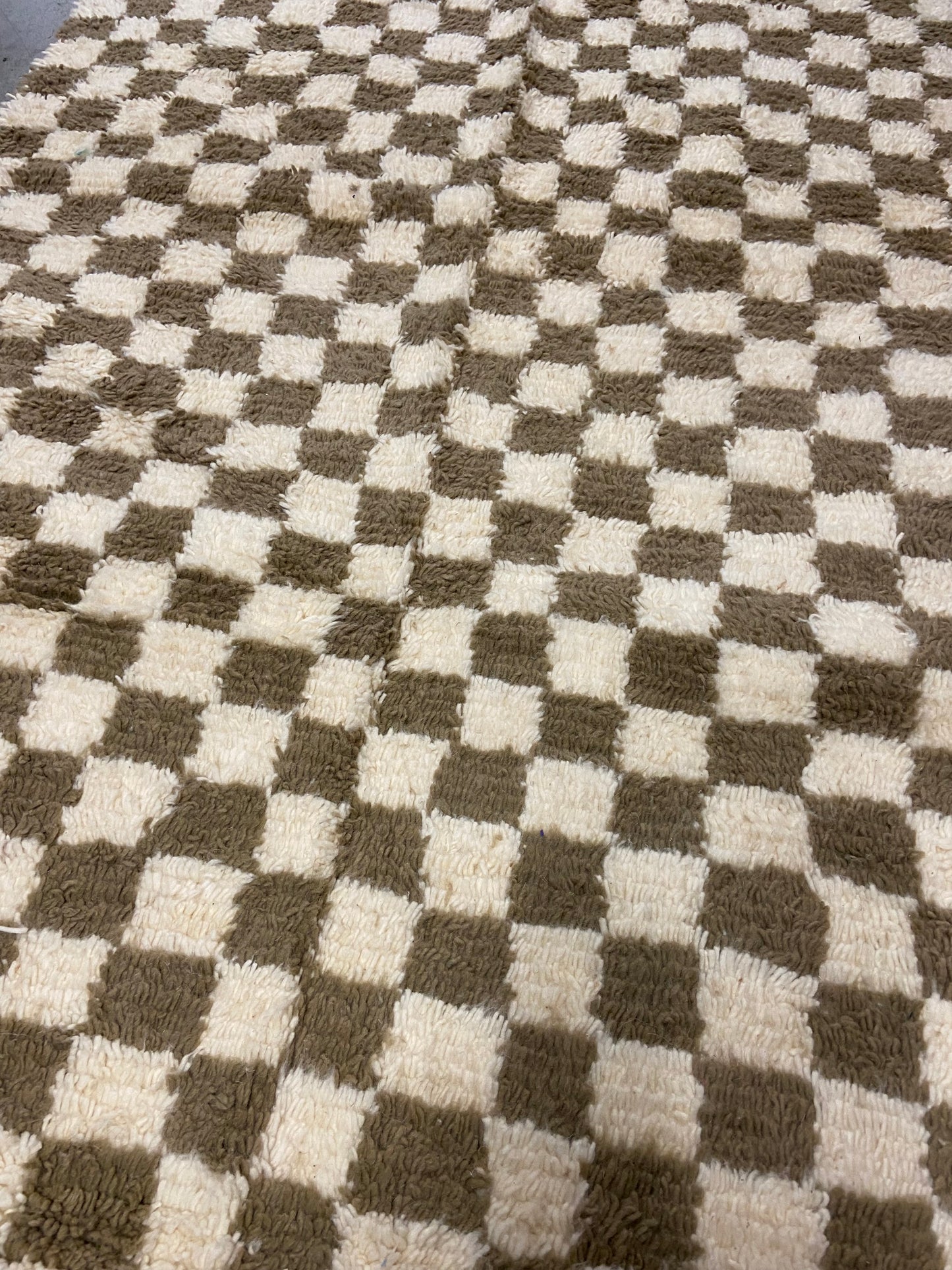 Tapis berbère Béni Ouarain Damier Taupe