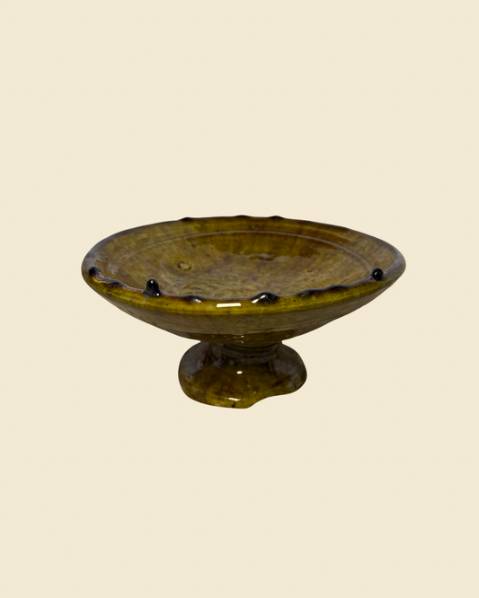 Plat sur pied tamegroute ocre