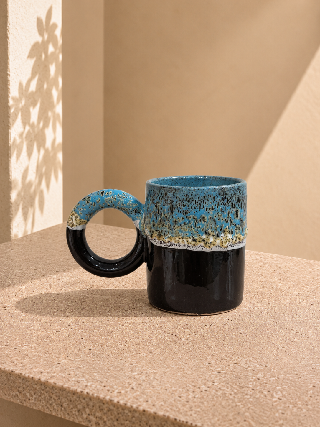 Mug artisanal en céramique émaillée anse XL